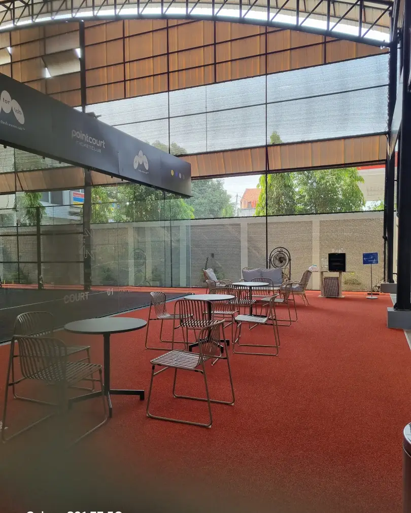 Lounge tables